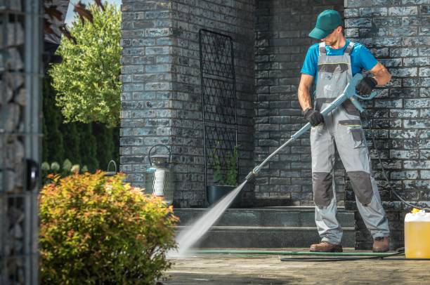 Best Playground Equipment Cleaning  in Country Clu, CA